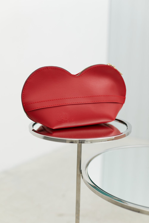 Косметичка женская Heart красная